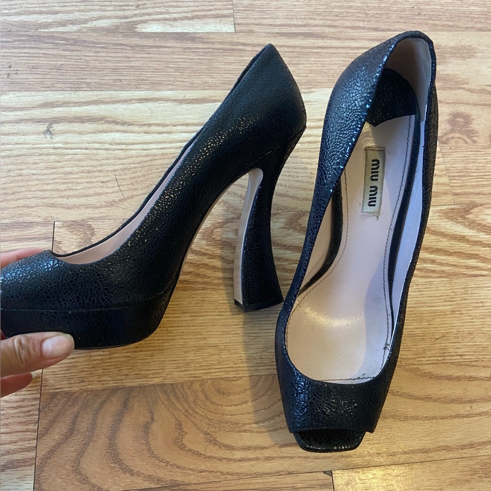 Miu Miu Black Heeled Shoes Elegant Design Size 40.5
No box no bag - Picture 1 of 8